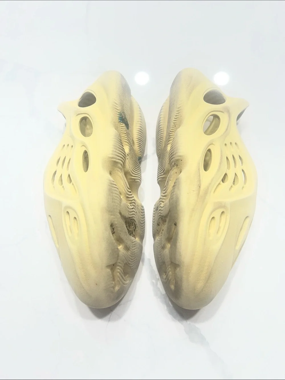 Yeezy lightweight slip